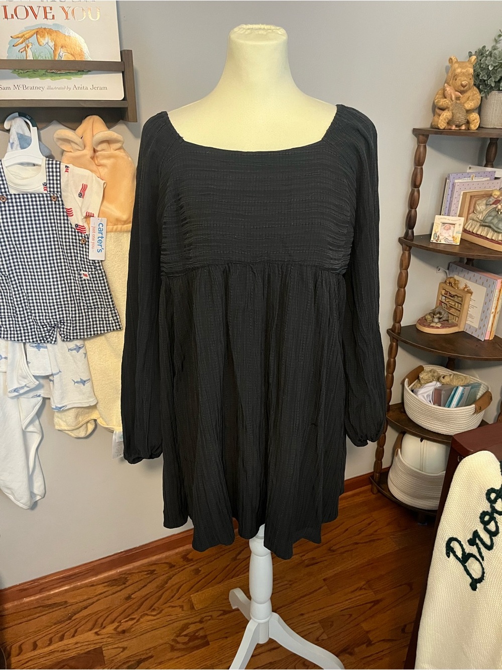 Arula black dress with ruched bodice and long sleeves Size X (XL)